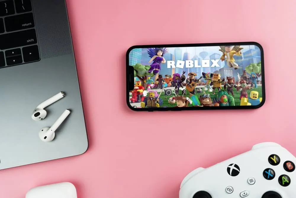 What Does ABC Mean In Roblox Explained Roblox Mobile Game App On The Smartphone Screen 1.webp